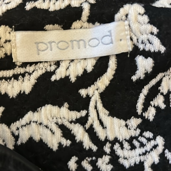 Promod Monochrome Floral Blouse - Picture 8 of 11